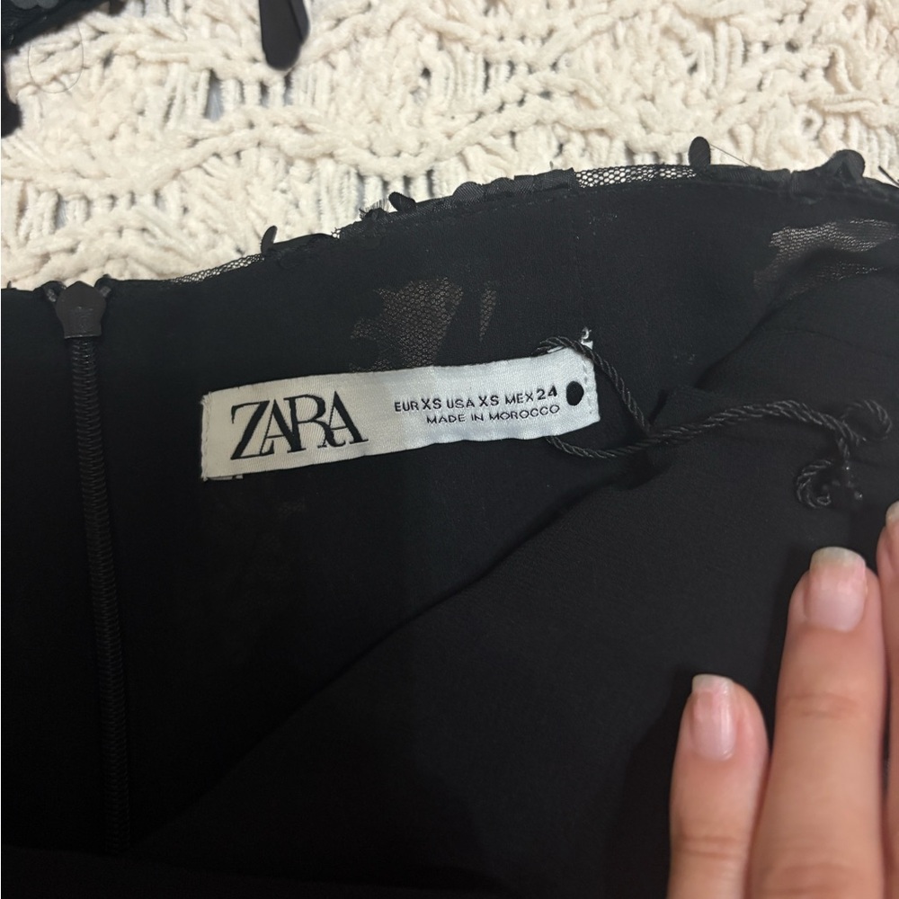 Zara Set - Picture 3 of 5